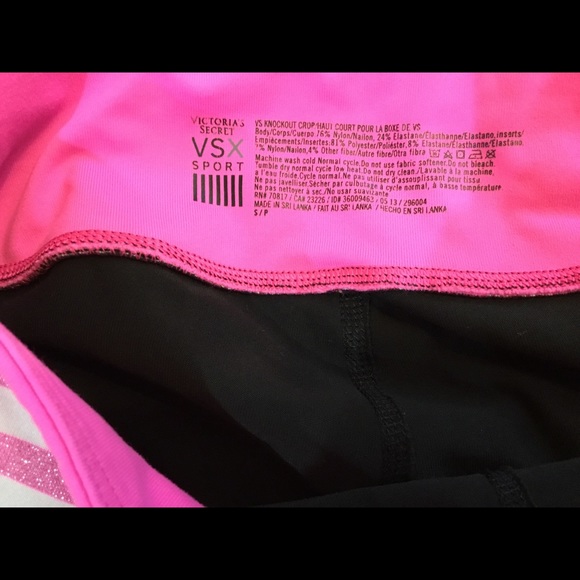 Victoria’s Secret Sport Capri Leggings Black/Pink - Picture 6 of 6
